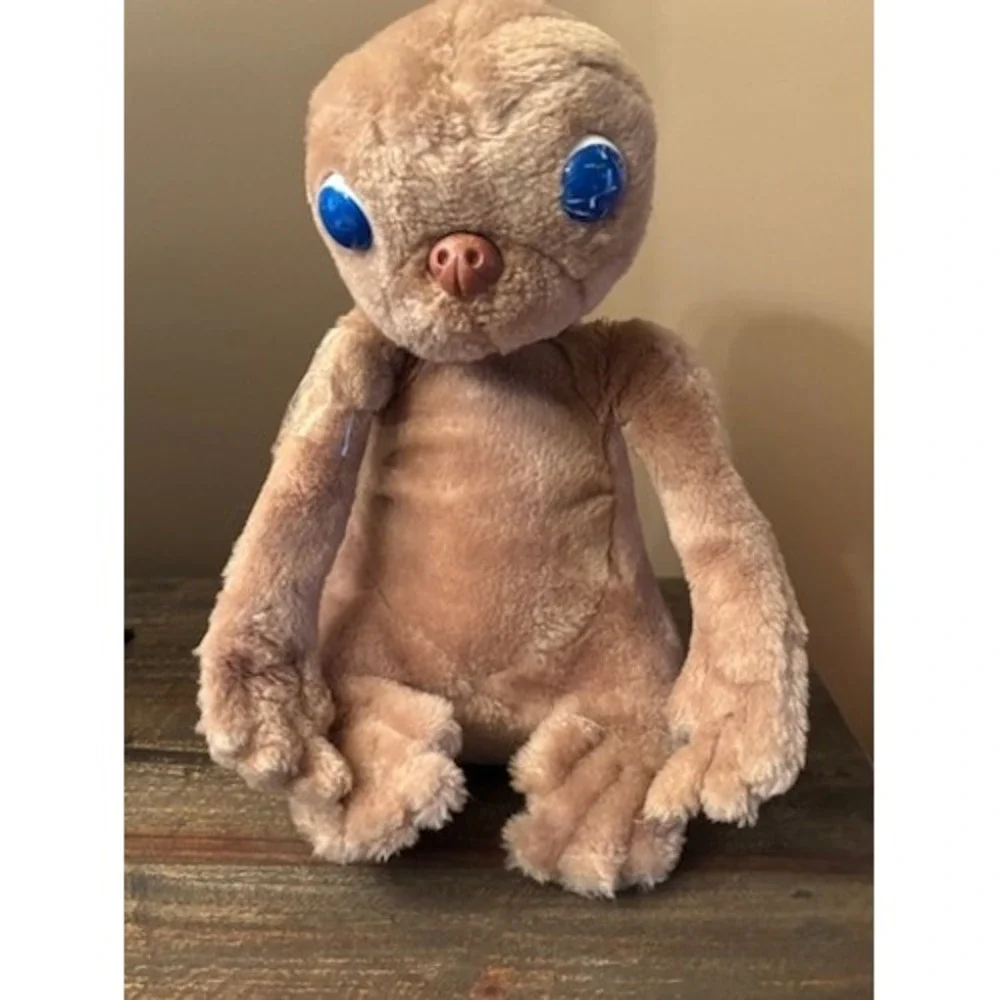 VINTAGE 1982‎ E.T. the Extra-Terrestrial Plush Doll Produced by Showtime/Kamar